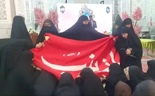 احتفال ولادة السيدة زينب (س) بحضور نساء من 6 دول ناطقة باللغة العربية في الحرم الرضوي الشریف