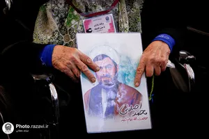 تشرف کاروان زیارتی معین الضعفا به حرم مطهر رضوی