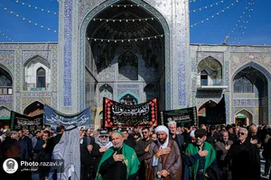 حرم مطهر رضوی در روز شهادت حضرت زهرا سلام&zwnj;الله علیها 

