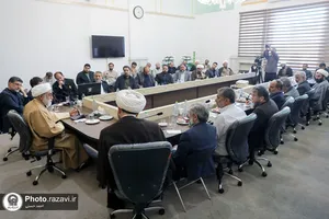 دیدار جمعی از فعالان فرهنگی و اجتماعی مشهد با تولیت آستان قدس رضوی