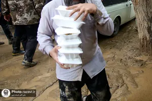 حضور آستان قدس رضوی در مناطق سیل زده مشهد
