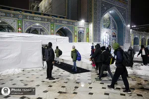 آغاز اعتکاف نوجوانان در حرم مطهر رضوی