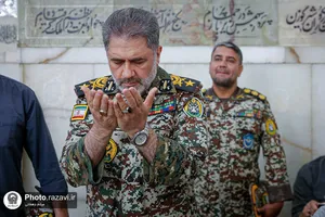 تشرف فرمانده نیروی پدافند هوایی ارتش جمهوری اسلامی ایران به حرم مطهر رضوی