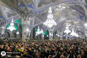 قرائت دعای ندبه در حرم مطهر رضوی