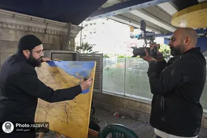 اجرای نقاشی &laquo;پرچم بر زمین نمی&zwnj;افتد&raquo; در میدان شهدای بیروت