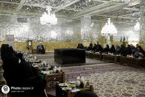 دیدار برگزیدگان چهارمین رویداد ملی &laquo;شکوه مادری&raquo; با تولیت آستان قدس رضوی