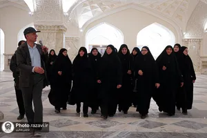 بازدید خواهران خدمه حرم مطهر رضوی از بخش&zwnj;های مختلف حرم امام رضا علیه&zwnj;السلام