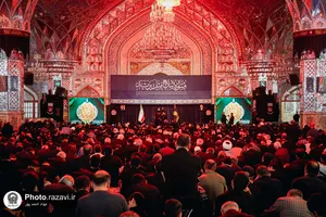 حرم مطهر رضوی در شب تاسوعای حسینی
