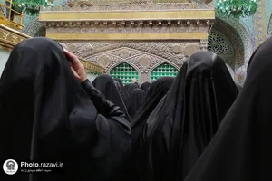 حرم امام هشتم؛ ساعت هشت