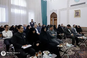 دیدار کارکنان نمونه با تولیت آستان قدس رضوی