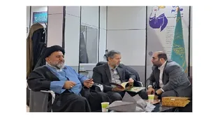 Quran exhibition executive deputy visit IRI’s holy shrines booth