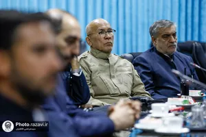 دیدار مدیر عالی حرم مطهر رضوی با فرمانده و نیروهای یگان حفاظت حرم مطهر رضوی در هفته بسیج