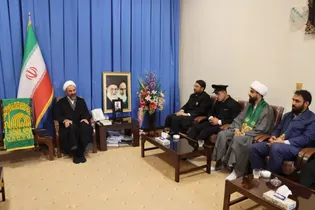 نماینده‌ ولی ‌فقیه ایلام در دیدار با خادمان حرم رضوی؛ امام رضا (ع) شفیع مؤمنان در قیامت است+ گزارش تصویری