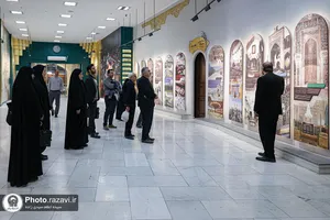 بازدید خادمان استاد دانشگاه از نمایشگاه رواق خدمت حرم مطهر رضوی
