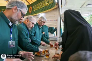 حضور گروه جهادی شهید مصطفی انجم افروز شهر خورموج در چایخانه حضرت