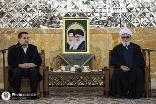 دیدار نخست وزیر عراق با تولیت آستان قدس رضوی