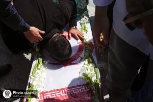 تشییع پیکر شهید مهدی گلشاهی در حرم مطهر رضوی