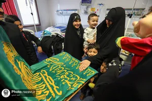 حضور خدام حرم مطهر رضوی در بیمارستان اکبر
