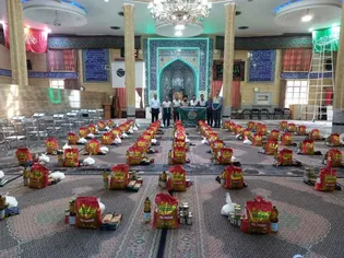 ٧۵  بسته کمک معشیتی بین نیازمندان شهرستان خوی توزیع شد