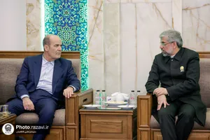 تشرف جمعی از عوامل رسانه ملی به حرم مطهر رضوی