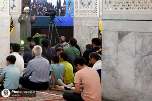 قرائت دعای عرفه ویژه ناشنوایان در حرم مطهر رضوی