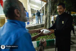توزیع غذای متبرک حضرت در آسایشگاه جانبازان امام خمینی مشهد