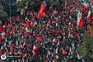 تشییع پیکر رهبر شهید انقلاب در مشهد مقدس-4