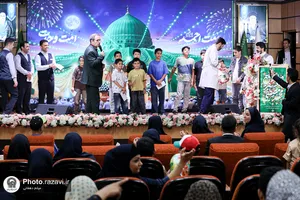 جشن میلاد پیامبر اسلام (ص) و امام جعفر صادق علیه&zwnj;السلام در بیمارستان رضوی