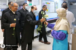 عیادت خدام حرم مطهر رضوی از بیماران