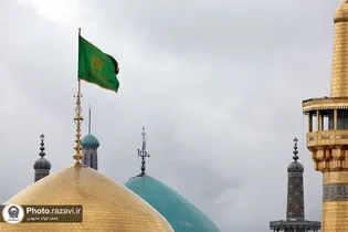 عکس با کیفیت : گنبد و گلدسته حرم مطهر رضوی