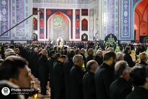 آیین خطبه&zwnj;خوانی شب شهادت امام رضا (ع) در حرم مطهر رضوی