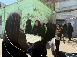 میزبانی بانوان خدمه آستان قدس رضوی از ۸۵۰ زائر پیاده در مشهد