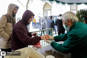 حضور جمعی از ذاکران اهل بیت در چایخانه حضرت رضا(علیه&zwnj;السلام)
