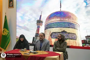تشرف جمعی از اعضای باشگاه فیلم رویش به حرم مطهر رضوی