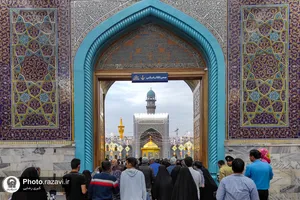 حال و هوای حرم مطهر رضوی در شب نیمه شعبان