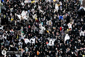قرائت دعای پرفیض عرفه در حرم مطهر رضوی