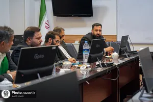 نشست تخصصی ادعیه&zwnj;خوانان و مداحان حرم مطهر رضوی