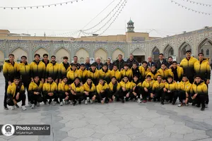 تشرف تیم ملی فوتبال نوجوانان به حرم مطهر رضوی