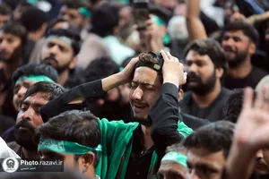 اجتماع عظیم عزاداران اردو زبان در حرم مطهر رضوی