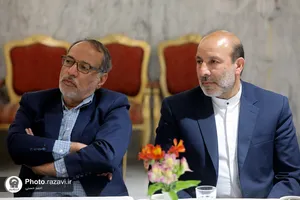 نشست صمیمی مدیران ادواری حرم مطهر
