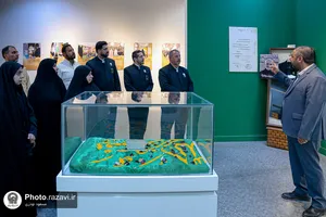 بازدید خادمیاران یگان صیانت حرم مطهر رضوی از شمیم رضوان و نمایشگاه رواق خدمت