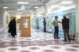 نمایشگاه کتاب آگاهی و پدافند غیرعامل در کتابخانه حرم رضوی برپا شد