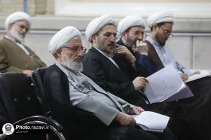 رونمایی کتاب &laquo;پرسش&zwnj;ها و پاسخ&zwnj;ها&raquo;