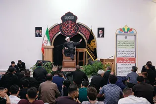 اجرای نیت موقوفه مهدی قلی خان قرایی در حرم مطهر رضوی