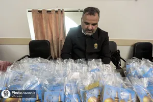 بسته&zwnj;بندی و توزیع 5هزار بسته نبات متبرک در دهه کرامت