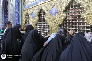 تشرف جمعی از نابینایان به حرم مطهر رضوی