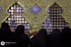 حال و هوای حرم مطهر رضوی در شب مبعث