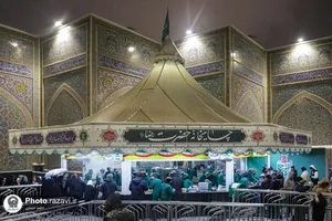 حضور جمعی از نخبگان جوان کشور در چایخانه رضوی