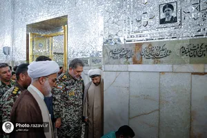تشرف فرمانده نیروی پدافند هوایی ارتش جمهوری اسلامی ایران به حرم مطهر رضوی
