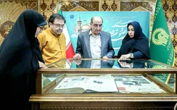 رونمایی از روزنامه‌های مرتبط با واقعه ۱۷ شهریور ۱۳۵۷ در کتابخانه حرم رضوی